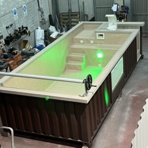 Conteneur 20 pieds transformé en piscine