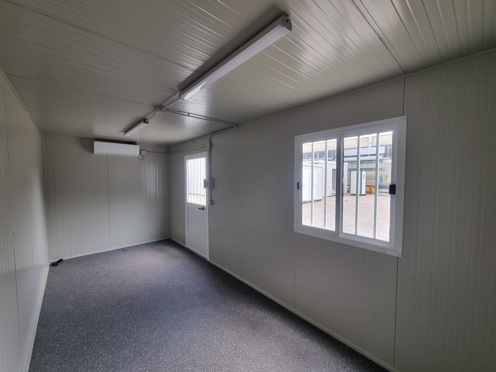 Monobloc 6 × 2,5 m – usage Bureau – Image 5