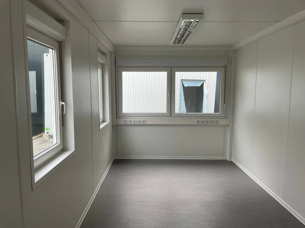 Conteneur Bureau 6,75 × 2,42 m – Image 4